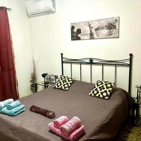 La Maison De Famille Appartamento Indipendente Con Cucina E Lavatrice Olbia Exterior foto